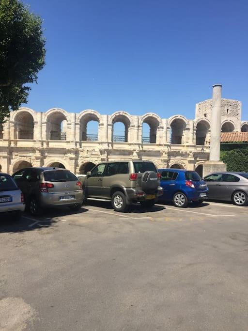 Charmante Petite Maison Donnant Sur Les Arenes Βίλα Αρλ Εξωτερικό φωτογραφία